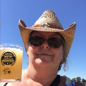 Meet your Posher, Justine